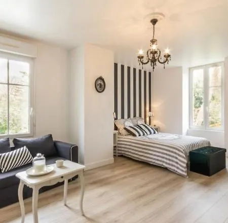 Le Jardin De Camille Alojamento de Acomodação e Pequeno-almoço Tailleville