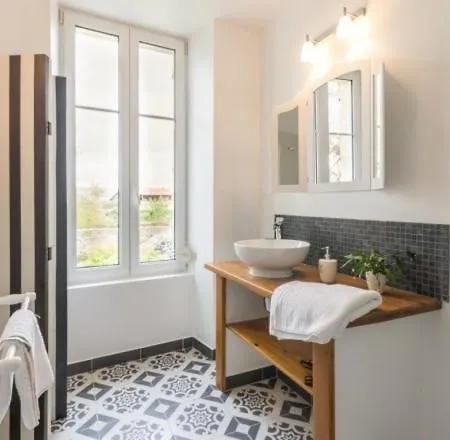Le Jardin De Camille Alojamento de Acomodação e Pequeno-almoço 3*